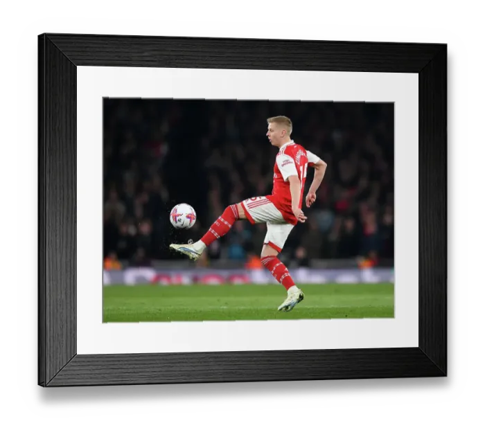 Framed Print : Arsenal's Zinchenko in Control: Arsenal FC vs Southampton FC, Premier League 2022-23 Framed Print : Arsenal's Zinchenko in Control: Arsenal FC vs Southampton FC, Premier League 2022-23