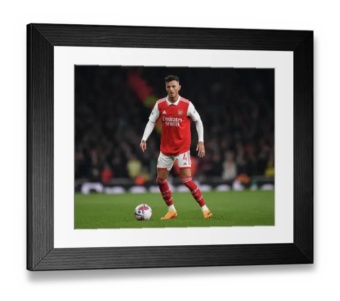 Framed Print : Arsenal's Ben White in Action: Arsenal vs Southampton, Premier League 2022-23 - Emirates Stadium Framed Print : Arsenal's Ben White in Action: Arsenal vs Southampton, Premier League 2022-23 - Emirates Stadium