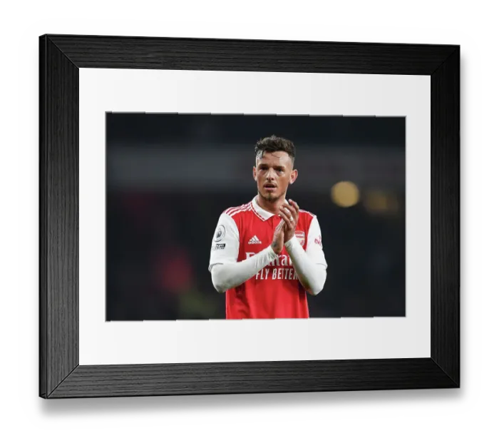 Framed Print : Arsenal and Southampton Draw: Ben White's Appreciative Gesture to Arsenal Fans