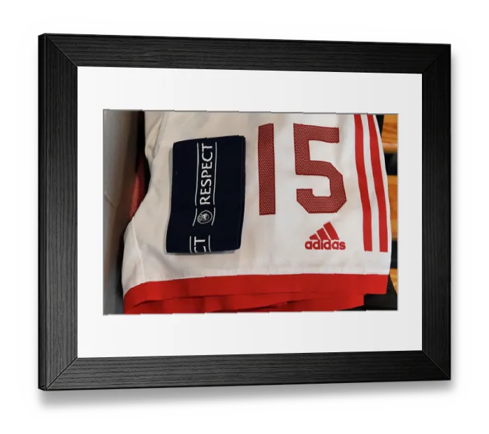 Framed Print : VfL Wolfsburg v Arsenal: Semi Final 1st Leg - UEFA Women's Champions League Framed Print : VfL Wolfsburg v Arsenal: Semi Final 1st Leg - UEFA Women's Champions League