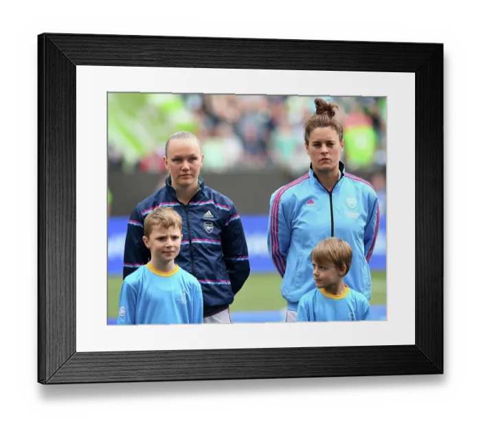 Framed Print : Arsenal Women Take on VfL Wolfsburg in UEFA Champions League Semifinal Clash
