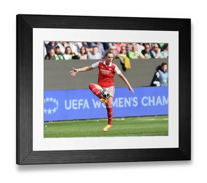 Framed Print : Arsenal Women's Noelle Maritz in Action against VfL Wolfsburg in the UEFA Champions League Semifinal Framed Print : Arsenal Women's Noelle Maritz in Action against VfL Wolfsburg in the UEFA Champions League Semifinal