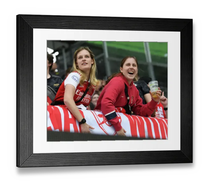 Framed Print : Arsenal Fans Passionate Support at the 2022-23 UEFA Women's Champions League Semifinal: Arsenal vs. VfL Wolfsburg