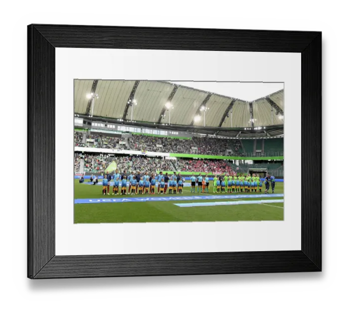 Framed Print : Arsenal vs. VfL Wolfsburg: UEFA Women's Champions League Semifinal Showdown Framed Print : Arsenal vs. VfL Wolfsburg: UEFA Women's Champions League Semifinal Showdown