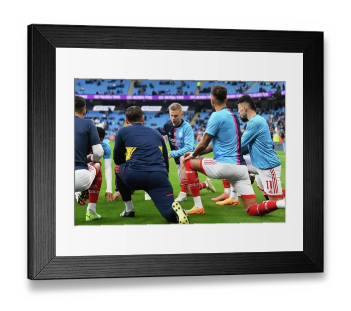 Framed Print : Arsenal's Zinchenko Prepares for Manchester City Showdown - Premier League 2022-23