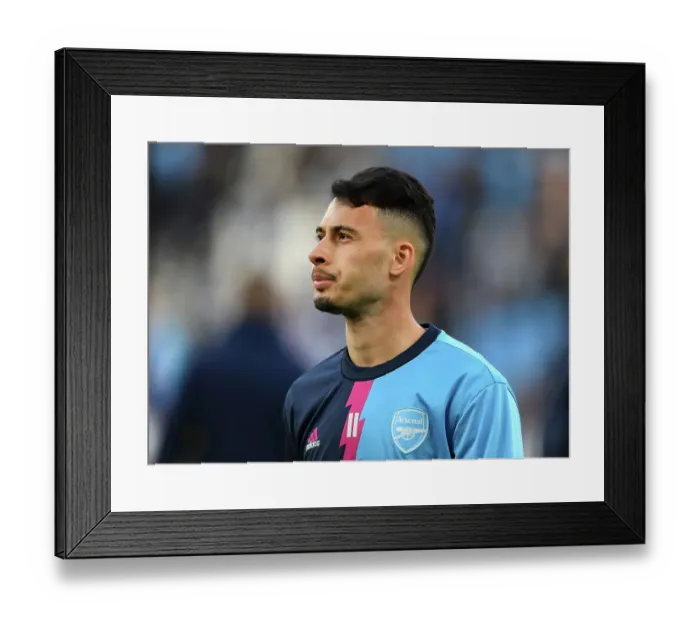Framed Print : Arsenal's Gabriel Martinelli Prepares for Manchester City Showdown - Premier League 2022-23 Framed Print : Arsenal's Gabriel Martinelli Prepares for Manchester City Showdown - Premier League 2022-23