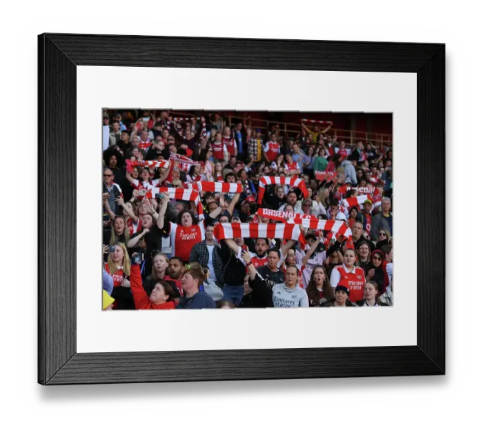 Framed Print : Arsenal Women vs. VfL Wolfsburg: UEFA Champions League Semifinal at Emirates Stadium (2022-23)