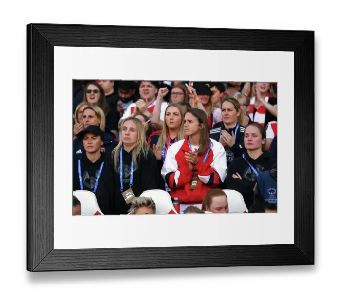 Framed Print : Arsenal Women's Team: Focused and Ready for Semifinal Showdown Against VfL Wolfsburg