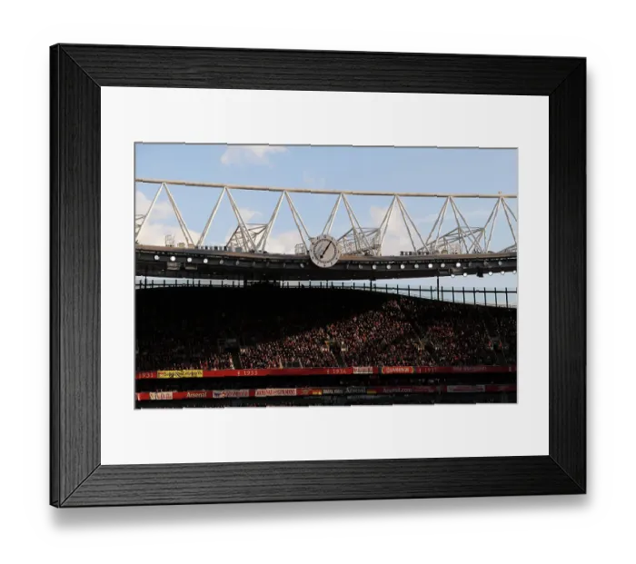 Framed Print : Arsenal Women vs VfL Wolfsburg: Semifinal Battle at Emirates Stadium (2022-23)