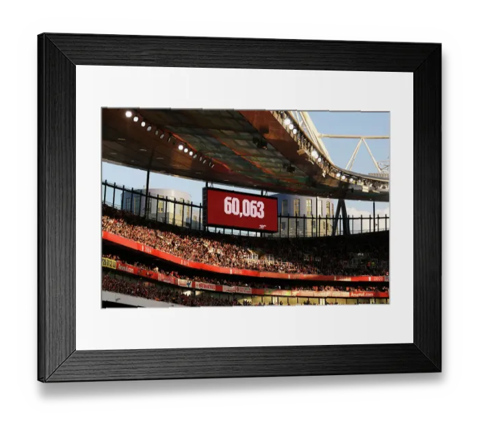 Framed Print : Record-Breaking 60, 063 Pack Emirates Stadium for Arsenal Women's UEFA Champions League Semifinal vs. VfL Wolfsburg