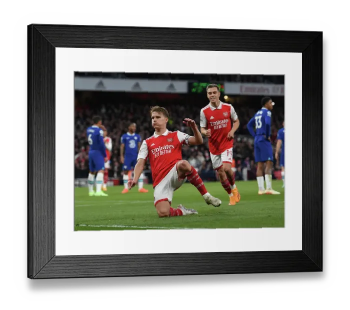 Framed Print : Martin Odegaard's Stunner: Dramatic 2-1 Arsenal Comeback Against Chelsea (2022-23) Framed Print : Martin Odegaard's Stunner: Dramatic 2-1 Arsenal Comeback Against Chelsea (2022-23)