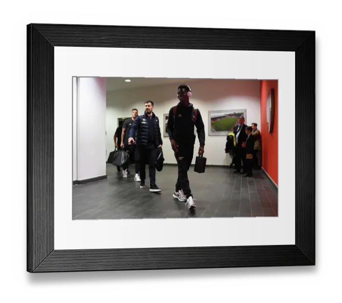Framed Print : Arsenal's Bukayo Saka Arrives at Emirates Stadium Ahead of Arsenal v Chelsea Clash (2022-23)