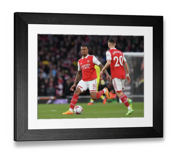 Framed Print : Arsenal's Gabriel Magalhaes Faces Off Against Chelsea in Premier League Showdown (2022-23)