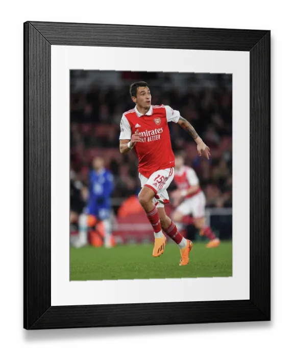 Framed Print : Arsenal vs. Chelsea: The Battle for the Premier League Title (2022-23) Framed Print : Arsenal vs. Chelsea: The Battle for the Premier League Title (2022-23)