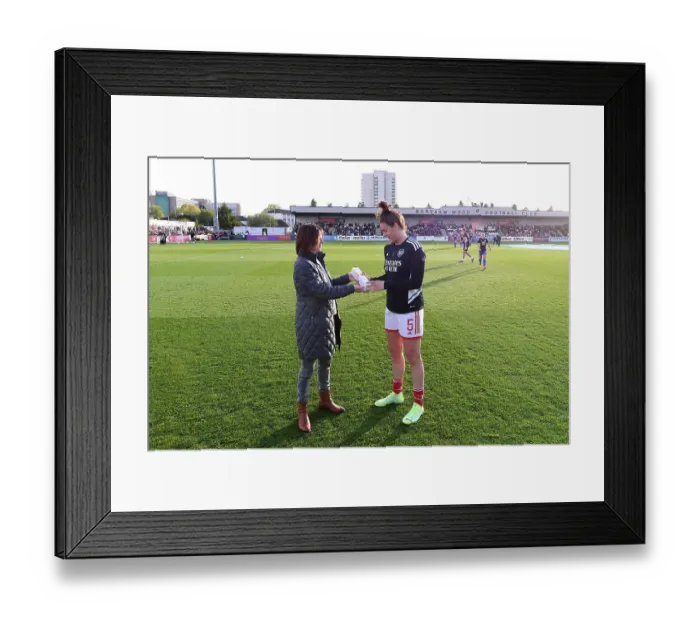 Framed Print : Arsenal's Jennifer Beattie Honored for 150th Appearance Against Leicester City