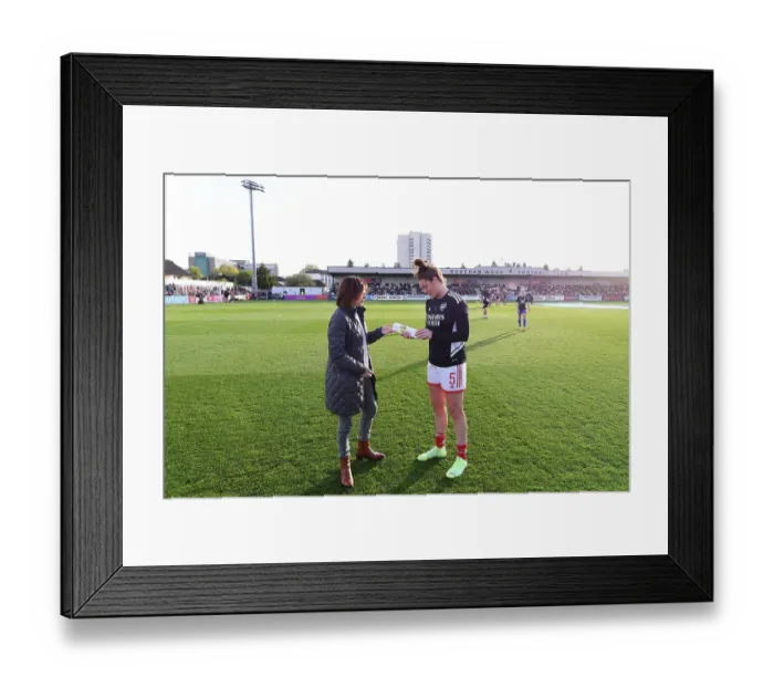 Framed Print : Arsenal's Jennifer Beattie Celebrates 150th Appearance Against Leicester City in FA Women's Super League