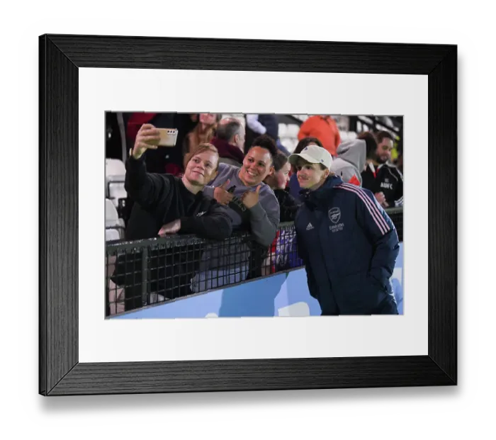 Framed Print : Arsenal's Vivianne Miedema Celebrates with Fans after Arsenal Women's Super League Victory over Leicester City Framed Print : Arsenal's Vivianne Miedema Celebrates with Fans after Arsenal Women's Super League Victory over Leicester City