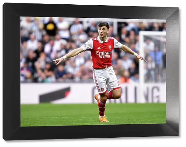 Arsenal's Kieran Tierney in Action Against Newcastle United - Premier League 2022-23