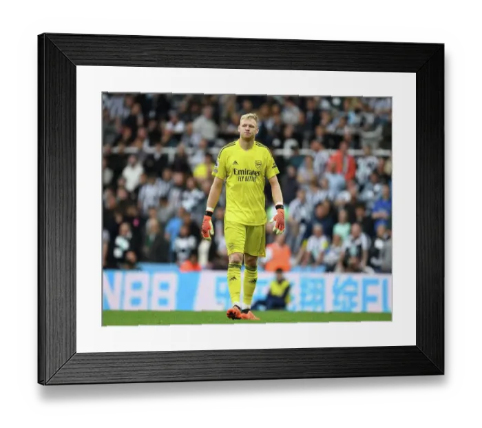 Framed Print : Arsenal's Aaron Ramsdale Goes Head-to-Head with Newcastle United in Premier League Battle (2022-23) Framed Print : Arsenal's Aaron Ramsdale Goes Head-to-Head with Newcastle United in Premier League Battle (2022-23)