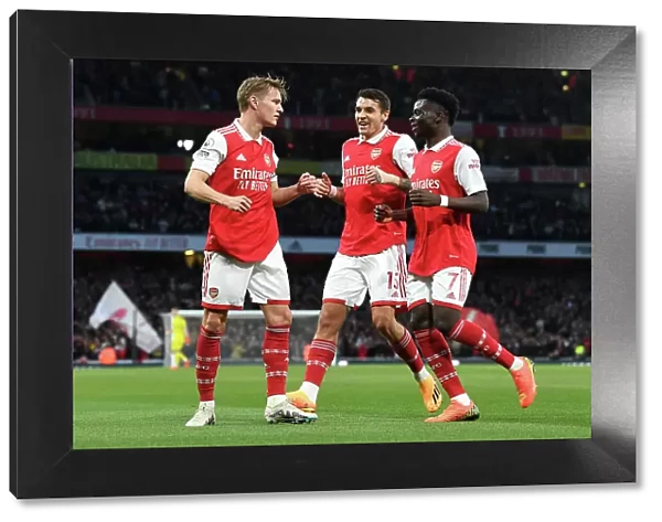 Arsenal Celebrate as Odegaard Scores First Goal Against Chelsea in 2022-23 Premier League Clash