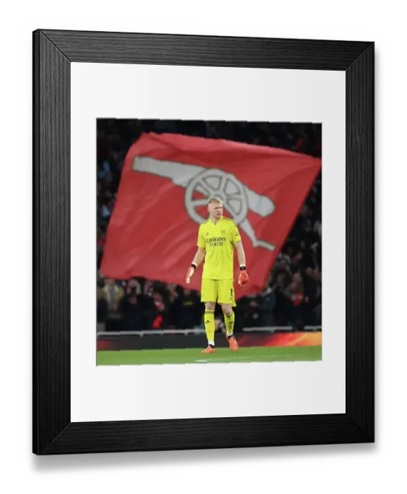Framed Print : Arsenal vs. Chelsea: Aaron Ramsdale in Action at the Emirates Stadium, Premier League 2022-23 Framed Print : Arsenal vs. Chelsea: Aaron Ramsdale in Action at the Emirates Stadium, Premier League 2022-23