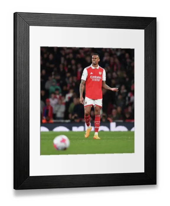 Framed Print : Arsenal vs. Chelsea: The Battle for the Premier League Title (2022-23) Framed Print : Arsenal vs. Chelsea: The Battle for the Premier League Title (2022-23)