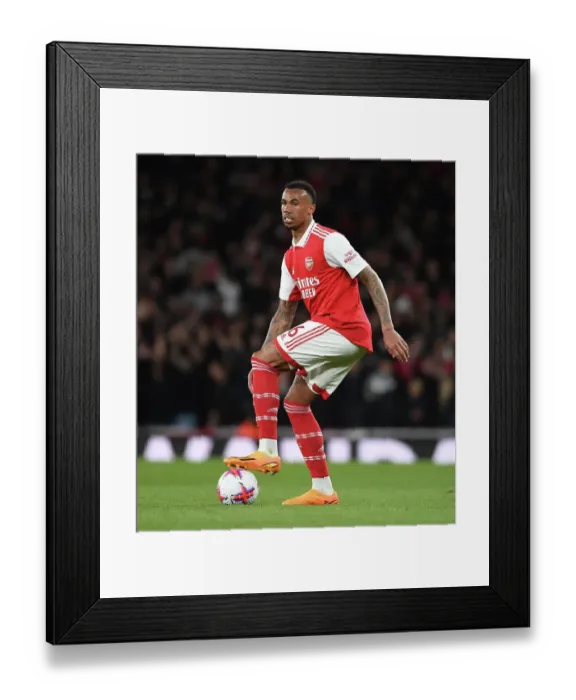 Framed Print : Arsenal vs. Chelsea: Battle for Premier League Supremacy (2022-23) - Clash of Titans at Emirates Stadium
