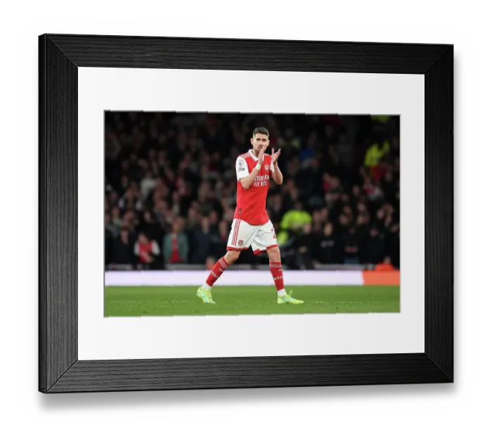 Framed Print : Arsenal's Jorginho Celebrates with Fans Amidst Exciting Arsenal v Chelsea Rivalry (2022-23) Framed Print : Arsenal's Jorginho Celebrates with Fans Amidst Exciting Arsenal v Chelsea Rivalry (2022-23)