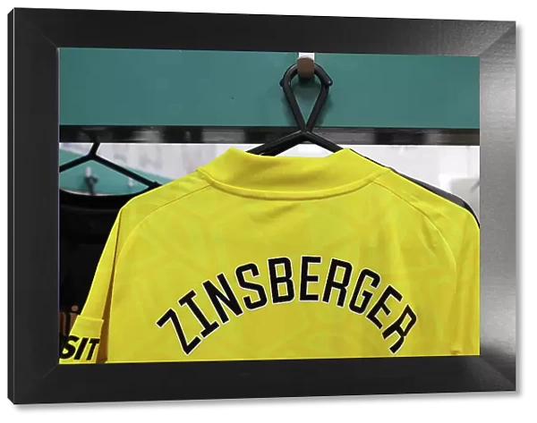 Arsenal Women's Team: Manuela Zinsberger's Detailed Shirt View before Everton FC Clash (2022-23)