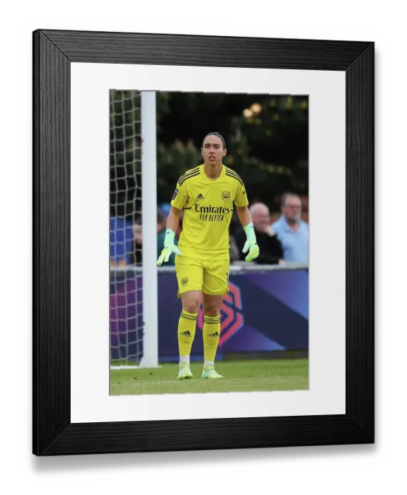 Framed Print : Arsenal's Manuela Zinsberger Focuses Ahead of Everton Women Showdown in FA WSL