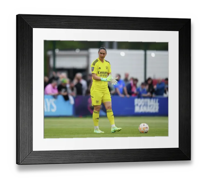 Framed Print : Manuela Zinsberger's Reaction: Everton vs Arsenal (2022-23) - FA Women's Super League Match