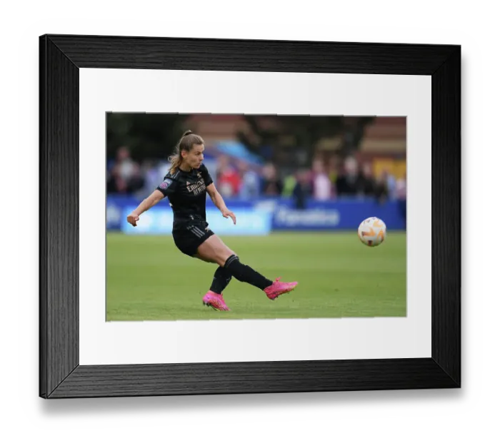 Framed Print : FA Women's Super League: Arsenal Women vs. Everton FC Showdown Framed Print : FA Women's Super League: Arsenal Women vs. Everton FC Showdown