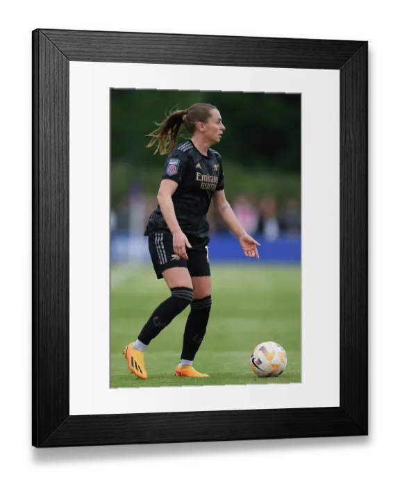 Framed Print : Arsenal's Noelle Maritz in Action: Everton vs Arsenal, FA Women's Super League 2022-23 Framed Print : Arsenal's Noelle Maritz in Action: Everton vs Arsenal, FA Women's Super League 2022-23