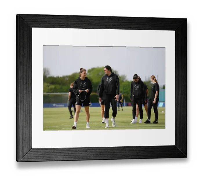 Framed Print : Arsenal Women: Sabrina D'Angelo and Kaylan Marckese Focused and Ready for FA WSL Showdown against Everton