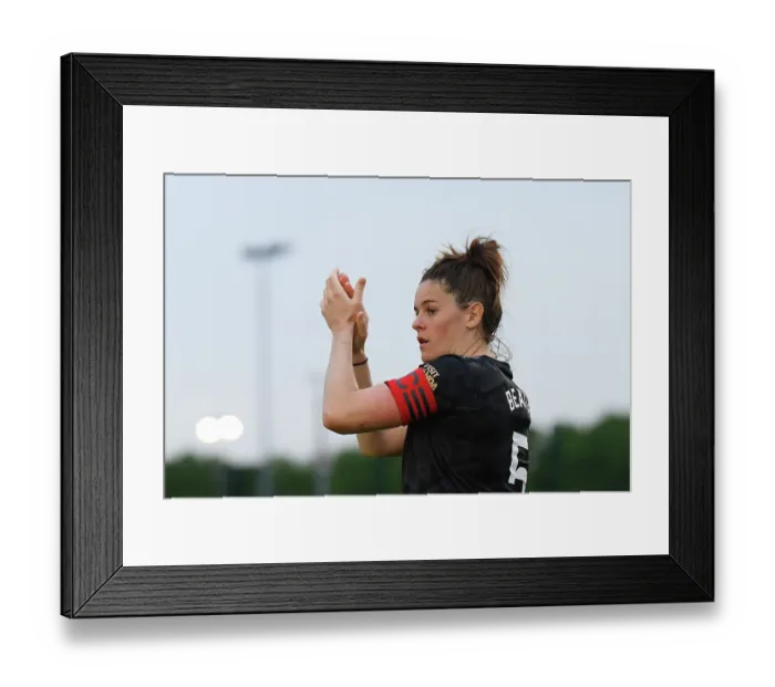 Framed Print : Arsenal Women Celebrate FA WSL Title Win: Jennifer Beattie Acknowledges Fans After Victory Over Everton Framed Print : Arsenal Women Celebrate FA WSL Title Win: Jennifer Beattie Acknowledges Fans After Victory Over Everton