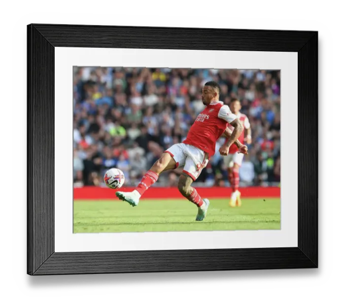 Framed Print : Arsenal's Gabriel Jesus in Action against Brighton & Hove Albion, Premier League 2022-23