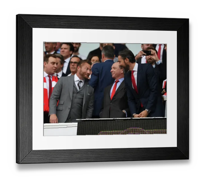 Framed Print : Arsenal Directors Meet Sean McVay of LA Rams Ahead of Arsenal vs. Brighton Match, 2022-23
