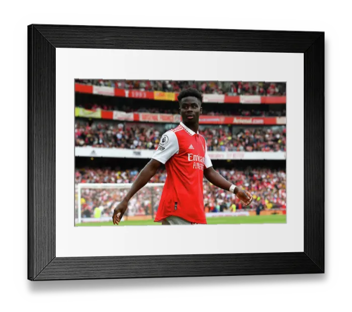 Framed Print : Arsenal's Bukayo Saka Focuses Ahead of Arsenal vs. Brighton & Hove Albion (2022-23) Framed Print : Arsenal's Bukayo Saka Focuses Ahead of Arsenal vs. Brighton & Hove Albion (2022-23)