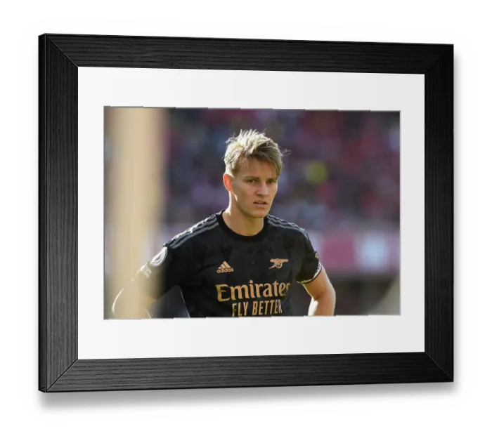 Framed Print : Arsenal's Martin Odegaard Focuses Amidst Nottingham Forest Tension - Premier League 2022-23