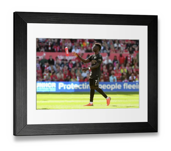 Framed Print : Arsenal's Bukayo Saka in Action: Nottingham Forest vs Arsenal, Premier League 2022-23
