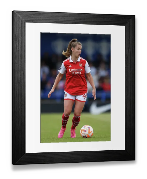 Framed Print : Arsenal vs. Chelsea: FA Women's Super League Showdown at Kingsmeadow