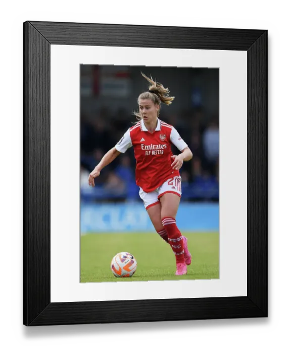 Framed Print : Arsenal vs. Chelsea: FA Women's Super League Showdown at Kingsmeadow