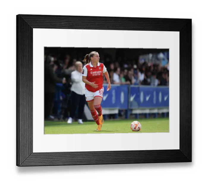 Framed Print : Arsenal vs. Chelsea: FA Women's Super League Showdown at Kingsmeadow