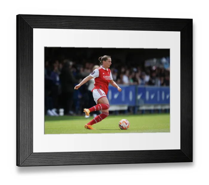 Framed Print : Arsenal vs. Chelsea: FA Women's Super League Showdown at Kingsmeadow