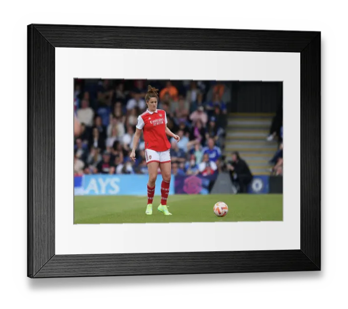 Framed Print : Arsenal's Jennifer Beattie Fights for Control in Chelsea vs Arsenal Women's Super League Clash