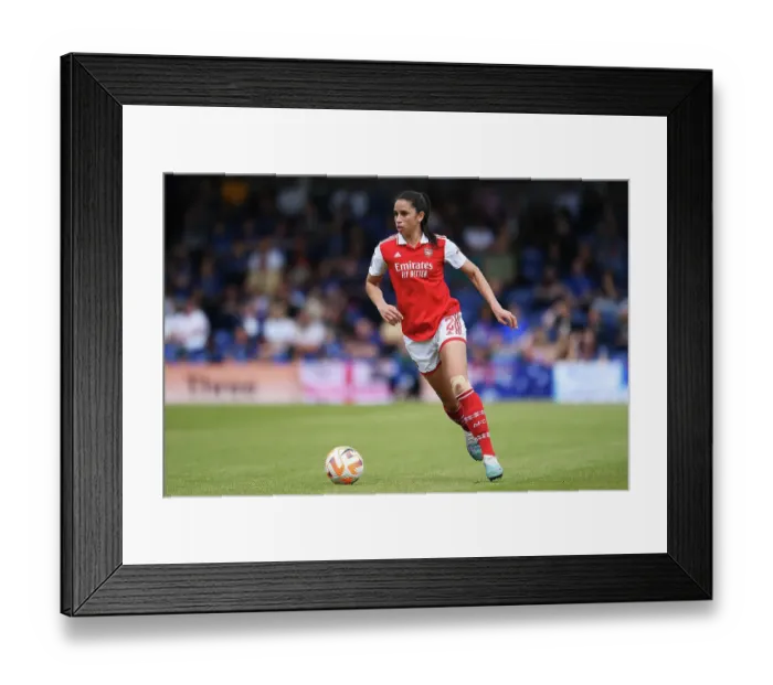 Framed Print : Arsenal's Rafaelle Souza Outruns Chelsea Defenders: FA Women's Super League Thriller Framed Print : Arsenal's Rafaelle Souza Outruns Chelsea Defenders: FA Women's Super League Thriller