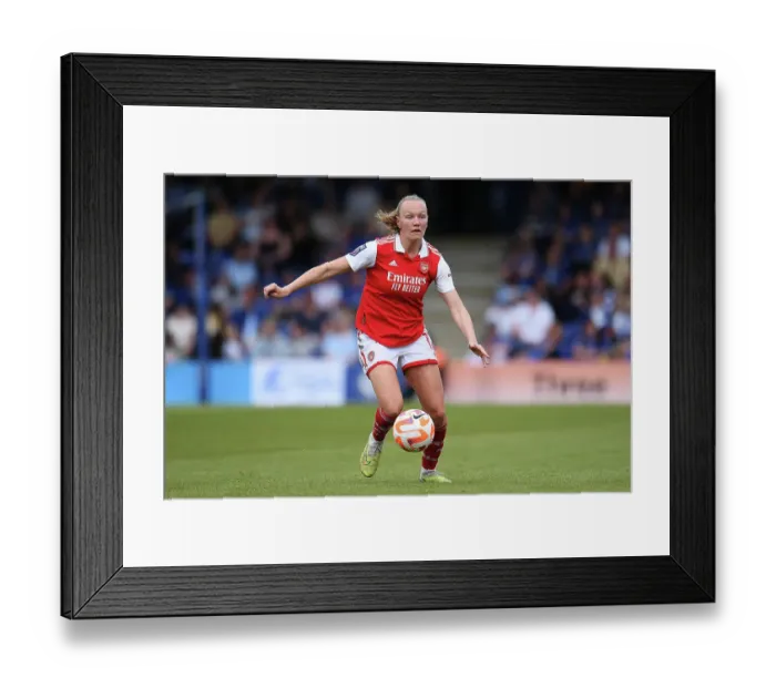 Framed Print : Arsenal vs. Chelsea: FA Women's Super League Showdown at Kingsmeadow