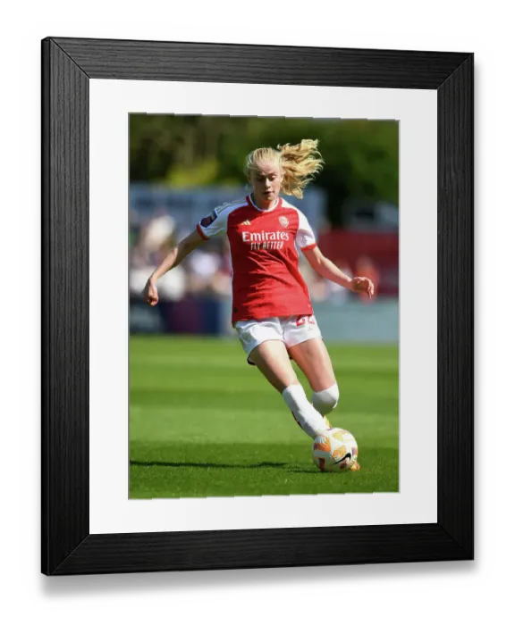 Framed Print : Arsenal Women vs. Aston Villa: FA Women's Super League Showdown at Meadow Park (2022-23) - Kathrine Kuhl in Action