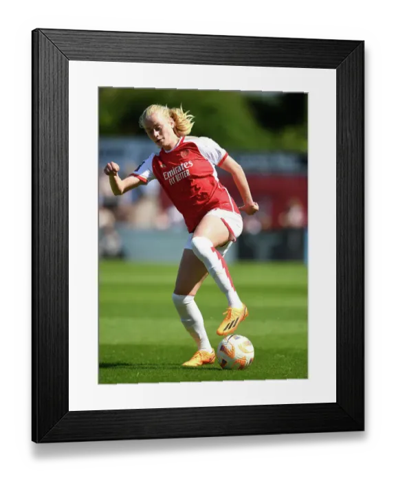 Framed Print : Arsenal Women vs Aston Villa: FA Women's Super League Showdown at Meadow Park (2022-23)