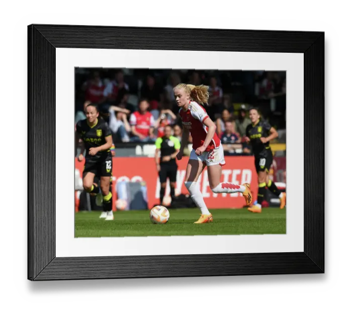 Framed Print : Arsenal's Kuhl Shines in Showdown against Aston Villa: FA Women's Super League